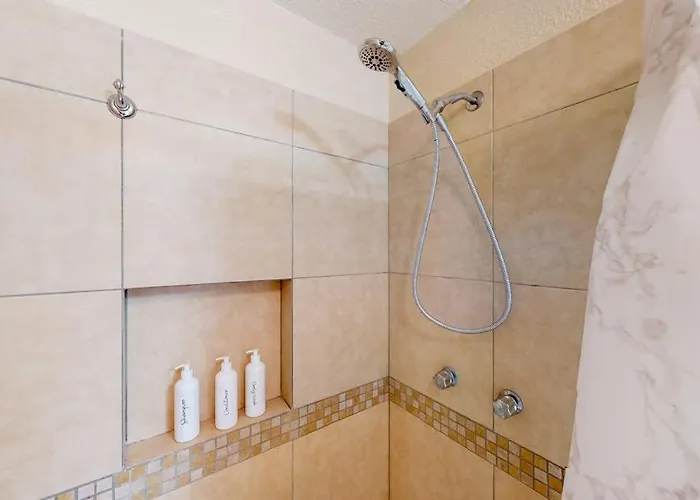 Сasa de vacaciones Inviting Across From The With Pool, Grill, Balcony & Golf Nearby *