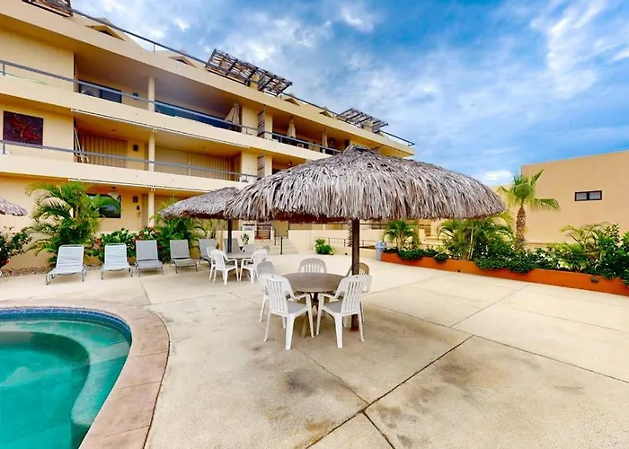Inviting Across From The With Pool, Grill, Balcony & Golf Nearby Сasa de vacaciones *